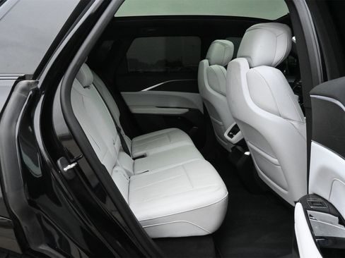 Certified 2024 Cadillac Lyriq Sport image 23