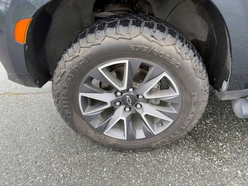 Certified 2022 Chevrolet Tahoe Z71 w/ Z71 Off-Road Package AWD/4WD image 9