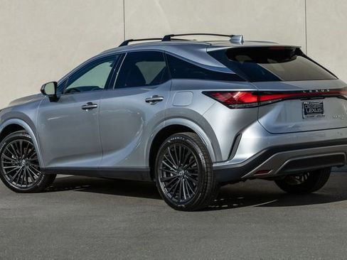 Used 2025 Lexus RX 350h image 3