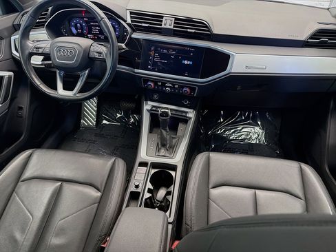 Used 2021 Audi Q3 2.0T Premium w/ Convenience Package AWD/4WD image 12