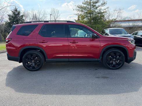 New 2026 Honda Pilot Black Edition image 8