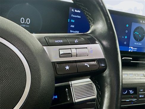 Used 2024 Hyundai Kona Limited image 26