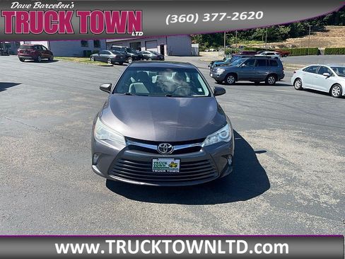 Used 2015 Toyota Camry LE FWD image 8