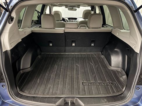 Used 2018 Subaru Forester 2.5i Limited AWD/4WD image 9
