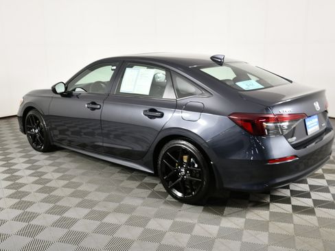 Certified 2025 Honda Civic Sport image 8