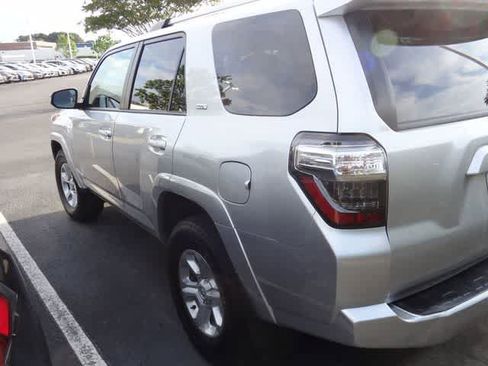 Used 2024 Toyota 4Runner SR5 RWD image 5