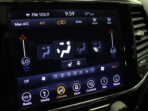 Used 2019 Jeep Grand Cherokee Altitude RWD image 26