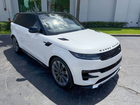 Used 2024 Land Rover Range Rover Sport Dynamic SE AWD/4WD image 5