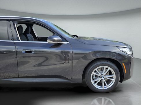 New 2025 BMW X3 xDrive30i w/ Convenience Package image 40