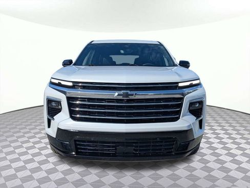 Used 2026 Chevrolet Traverse High Country w/ LPO, Floor Liner Package FWD image 8