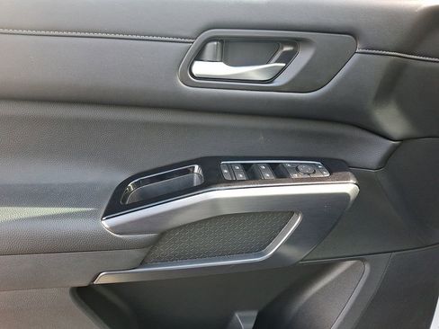 Certified 2023 Nissan Pathfinder SL w/ SL Premium Package image 12