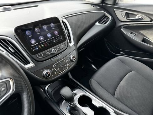 Certified 2024 Chevrolet Malibu LT image 15