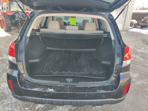 Used 2014 Subaru Outback 2.5i Premium image 13