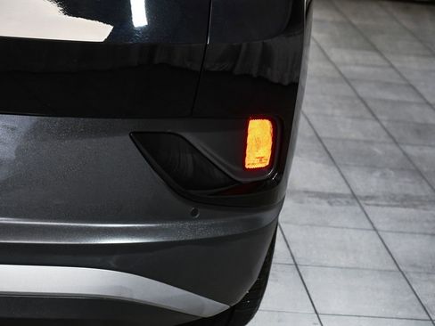 Used 2023 Volkswagen ID.4 Pro S Plus image 77