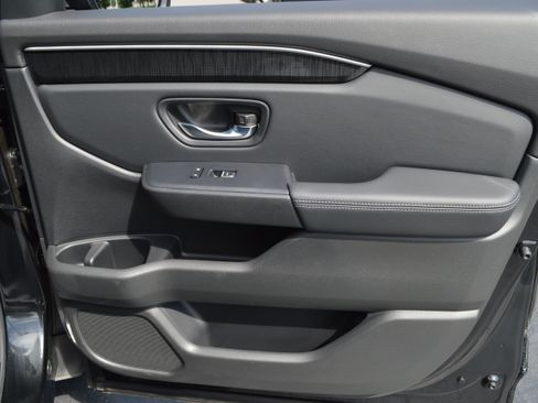 Used 2023 Honda Pilot Elite image 38
