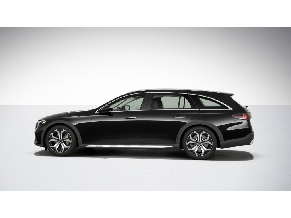 Used 2024 Mercedes-Benz E 450 4MATIC All-Terrain Wagon image 33