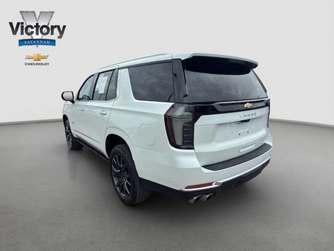 Used 2025 Chevrolet Tahoe High Country AWD/4WD image 5