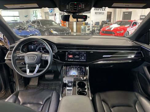 Used 2023 Audi Q8 Premium Plus w/ Premium Plus Package image 16