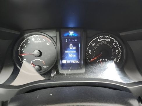 Used 2019 Toyota Tacoma SR image 28