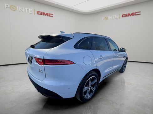 Used 2017 Jaguar F-PACE S image 6