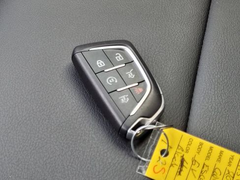 Used 2022 Cadillac Escalade ESV Luxury AWD/4WD image 28