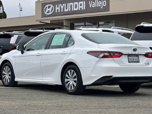 Used 2021 Toyota Camry LE FWD image 8