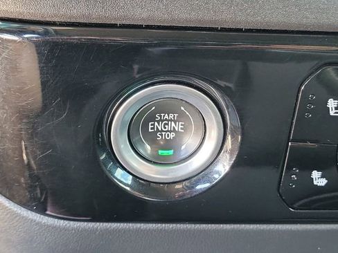 Used 2023 Chevrolet Silverado 1500 RST AWD/4WD image 31