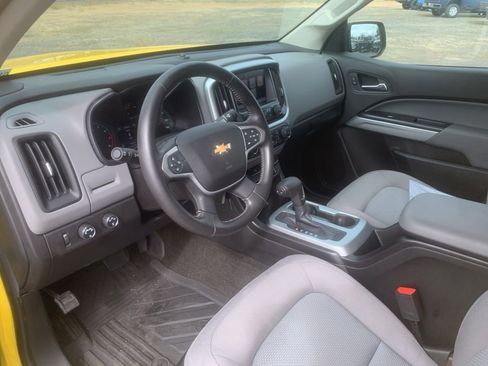 Used 2015 Chevrolet Colorado LT AWD/4WD image 13