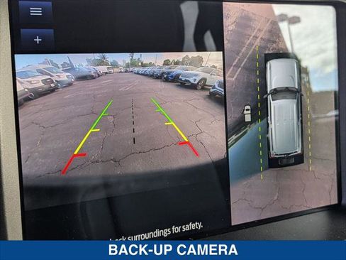 Used 2023 Ford Bronco Badlands image 19