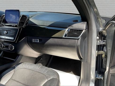 Used 2019 Mercedes-Benz GLS 550 4MATIC w/ Driver Assistance Package image 25