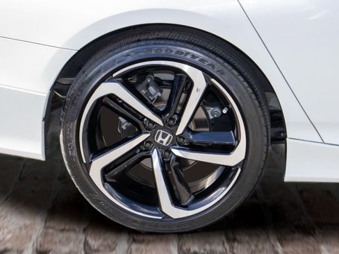 Used 2022 Honda Accord Sport image 38