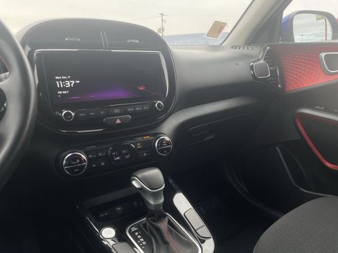 Certified 2023 Kia Soul GT-Line image 22