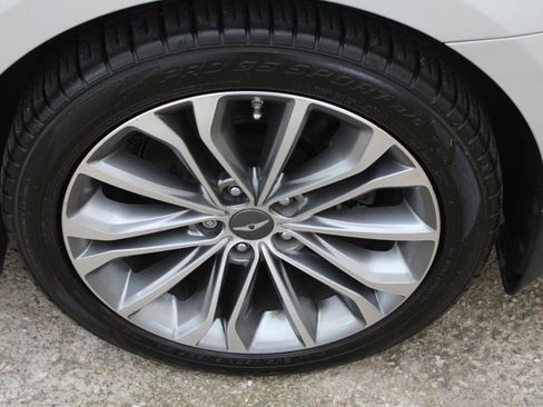 Used 2016 Hyundai Genesis 3.8 w/ Option Group 02 RWD image 26