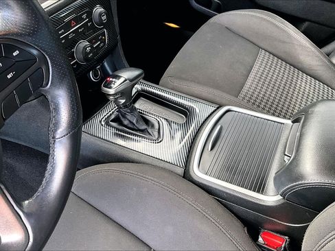 Used 2019 Dodge Charger GT RWD image 9