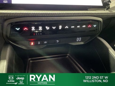 New 2026 Jeep Cherokee Laredo AWD/4WD image 30