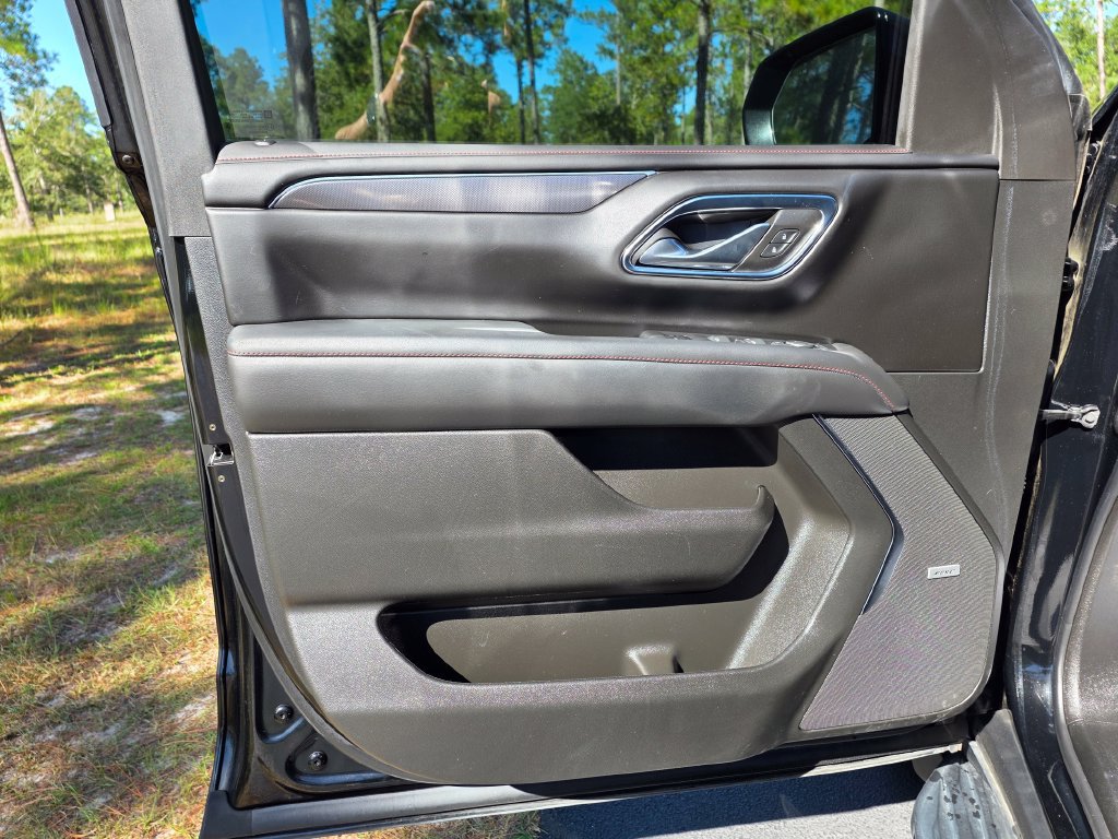 Used 2023 Chevrolet Tahoe RST w/ Luxury Package RWD image 11