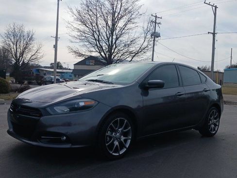 Used 2015 Dodge Dart SXT image 1