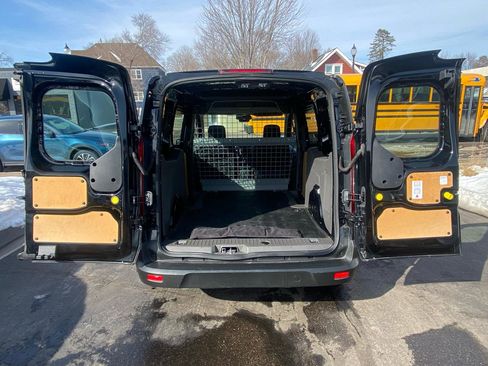 Used 2020 Ford Transit Connect XLT image 12