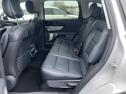 New 2026 Lincoln Nautilus Reserve image 19