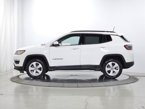 Used 2021 Jeep Compass Latitude w/ Sun and Sound Group AWD/4WD image 5