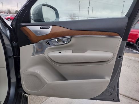 Used 2016 Volvo XC90 T6 Inscription image 21