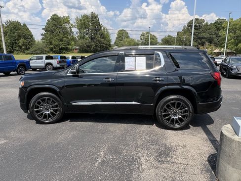 Used 2023 GMC Acadia Denali w/ Black Diamond Edition FWD image 10
