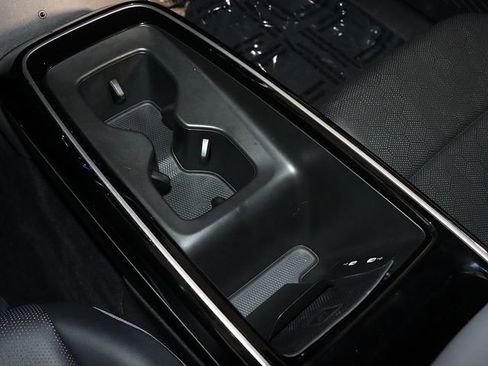 Used 2023 Volkswagen ID.4 Pro S image 21