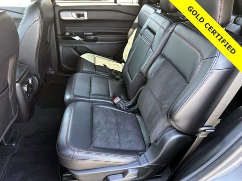 Certified 2023 Ford Explorer ST-Line AWD/4WD image 7