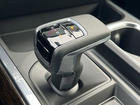 New 2026 GMC Sierra 1500 Elevation image 22