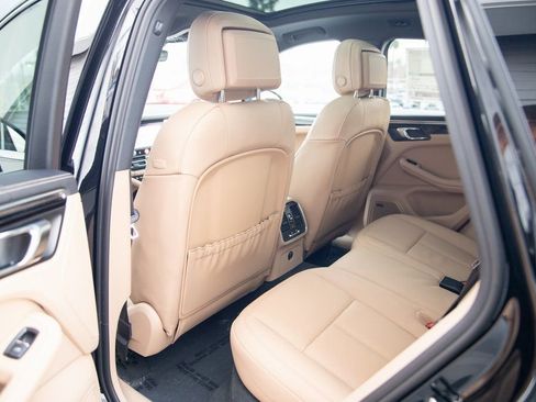 New 2026 Porsche Macan S image 21