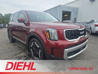 Used 2023 Kia Telluride EX w/ EX Captain's Chair Package