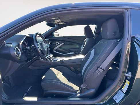 Used 2020 Chevrolet Camaro LT image 9
