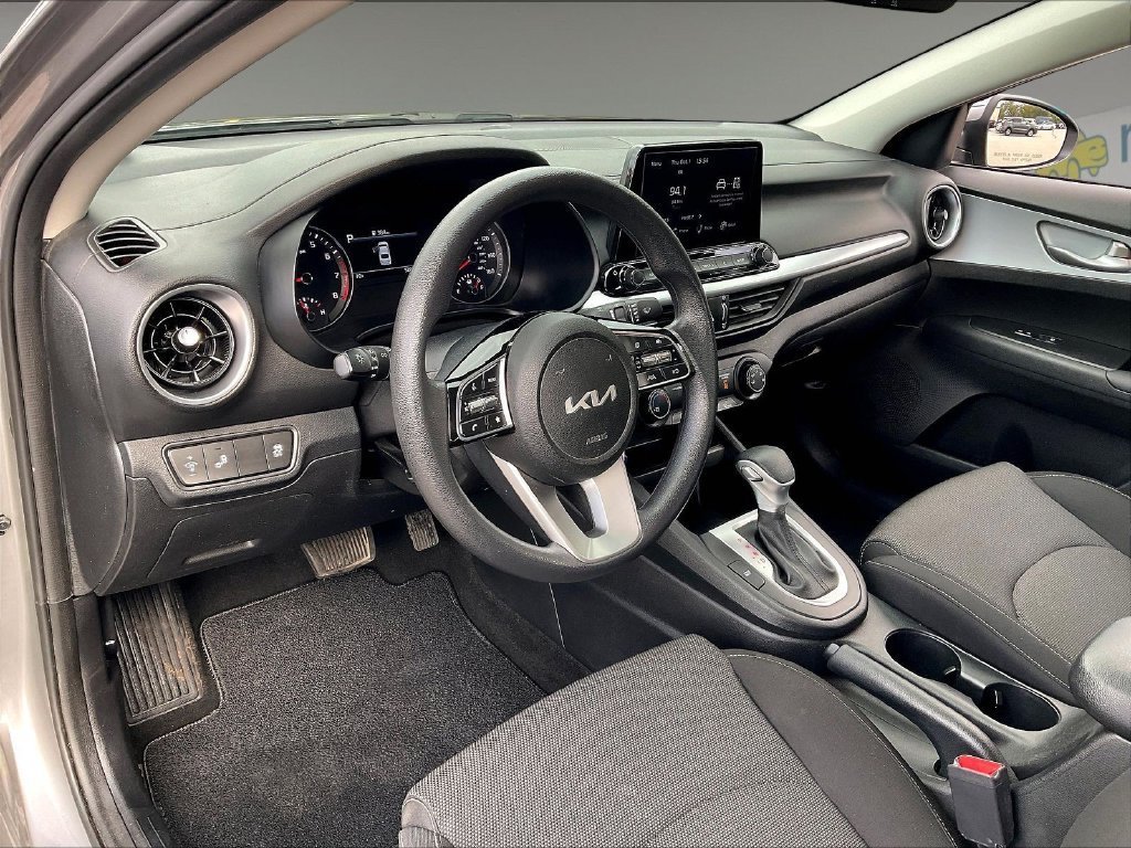 Certified 2023 Kia Forte LXS w/ LXS Technology Package FWD image 8