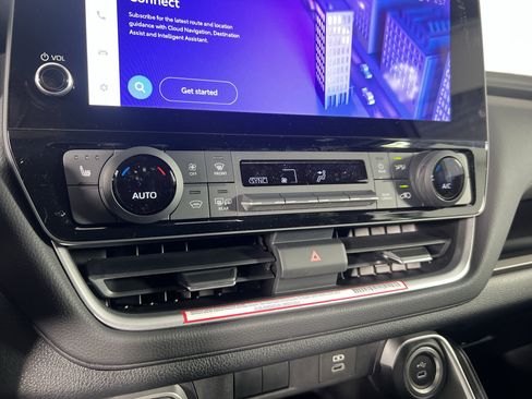 New 2024 Toyota Grand Highlander XLE image 27